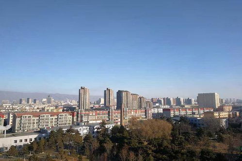 二连浩特的天空下,从天气预报看一座边境小城的呼吸 二连浩特的天空下,从天气预报看一座边境小城的呼吸